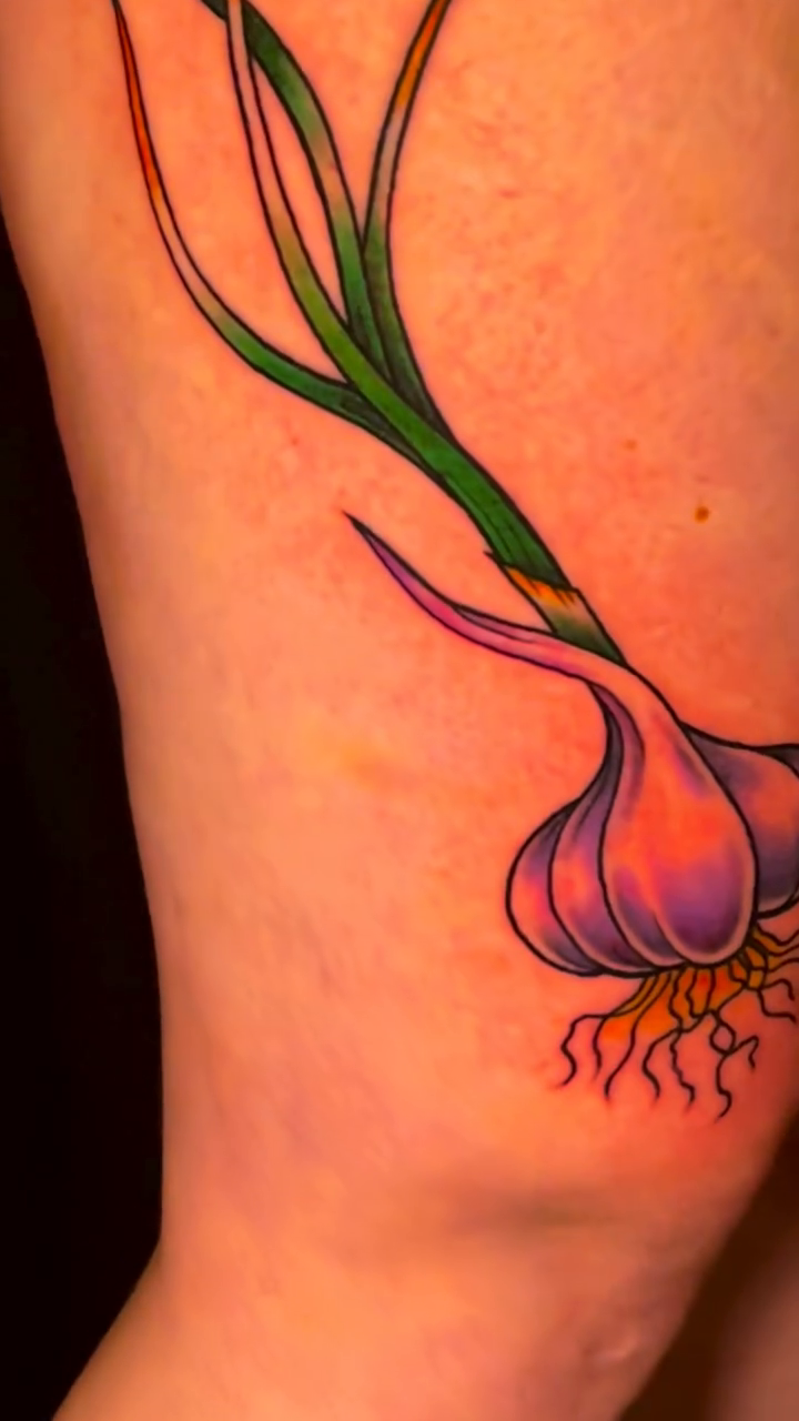 Tattoo by @tattoosbyeo β color