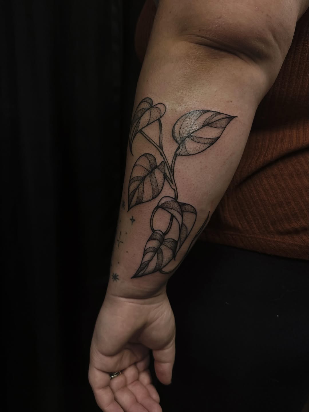 Tattoo by @folklore.arts.tattoo β fine_line, dotwork