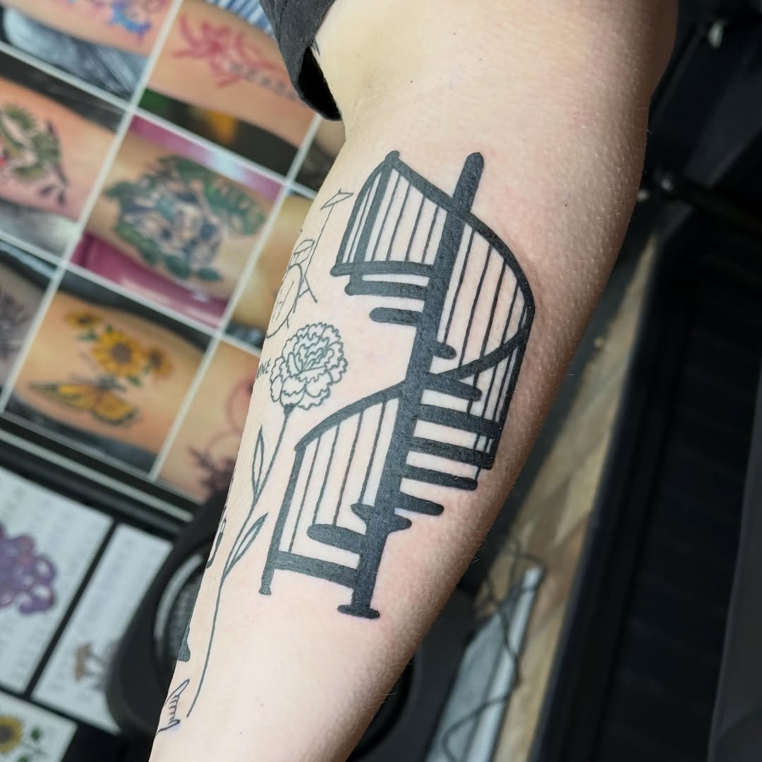 Tattoo by @tattoosbynic03 โ blackwork