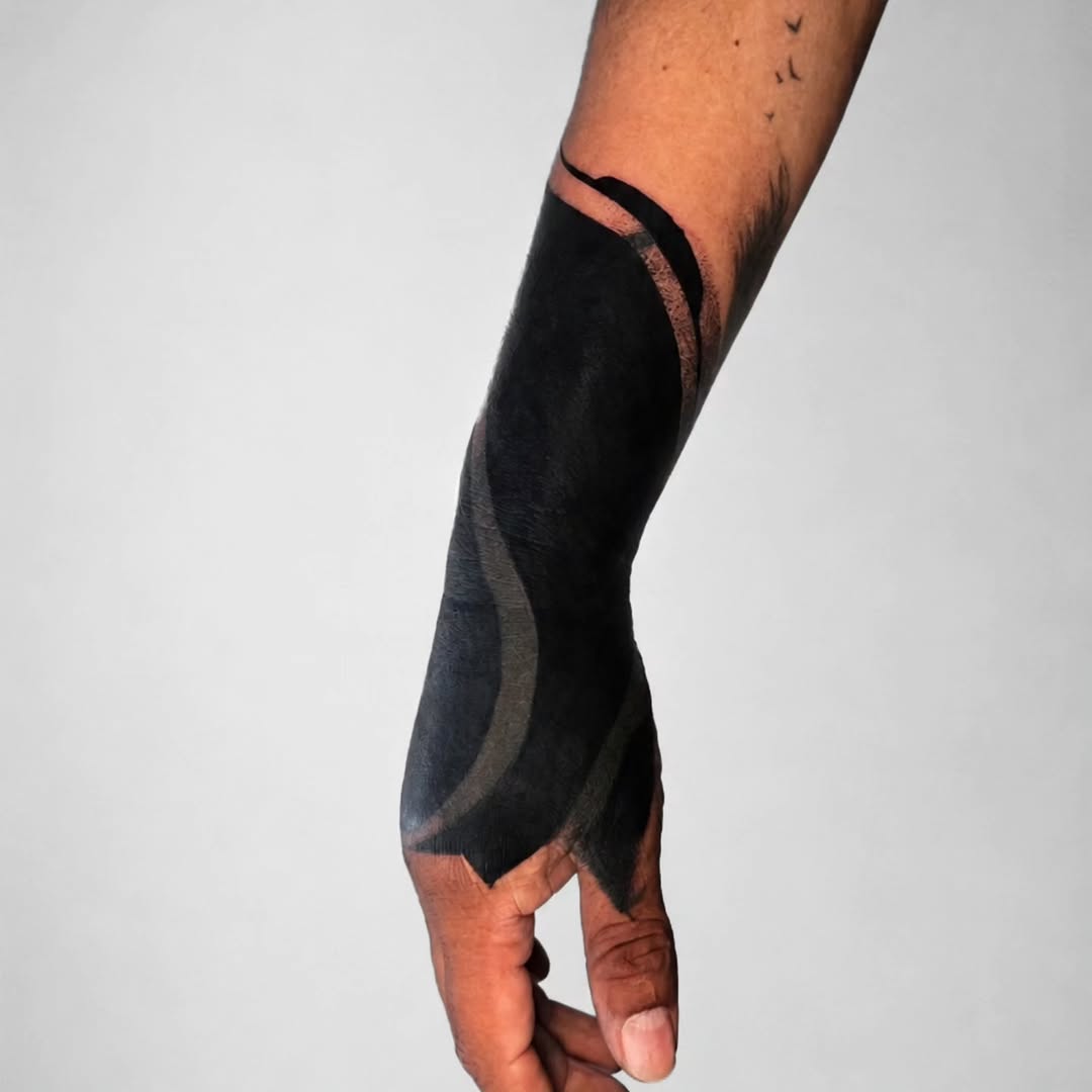 Tattoo by @ceso732 — blackwork