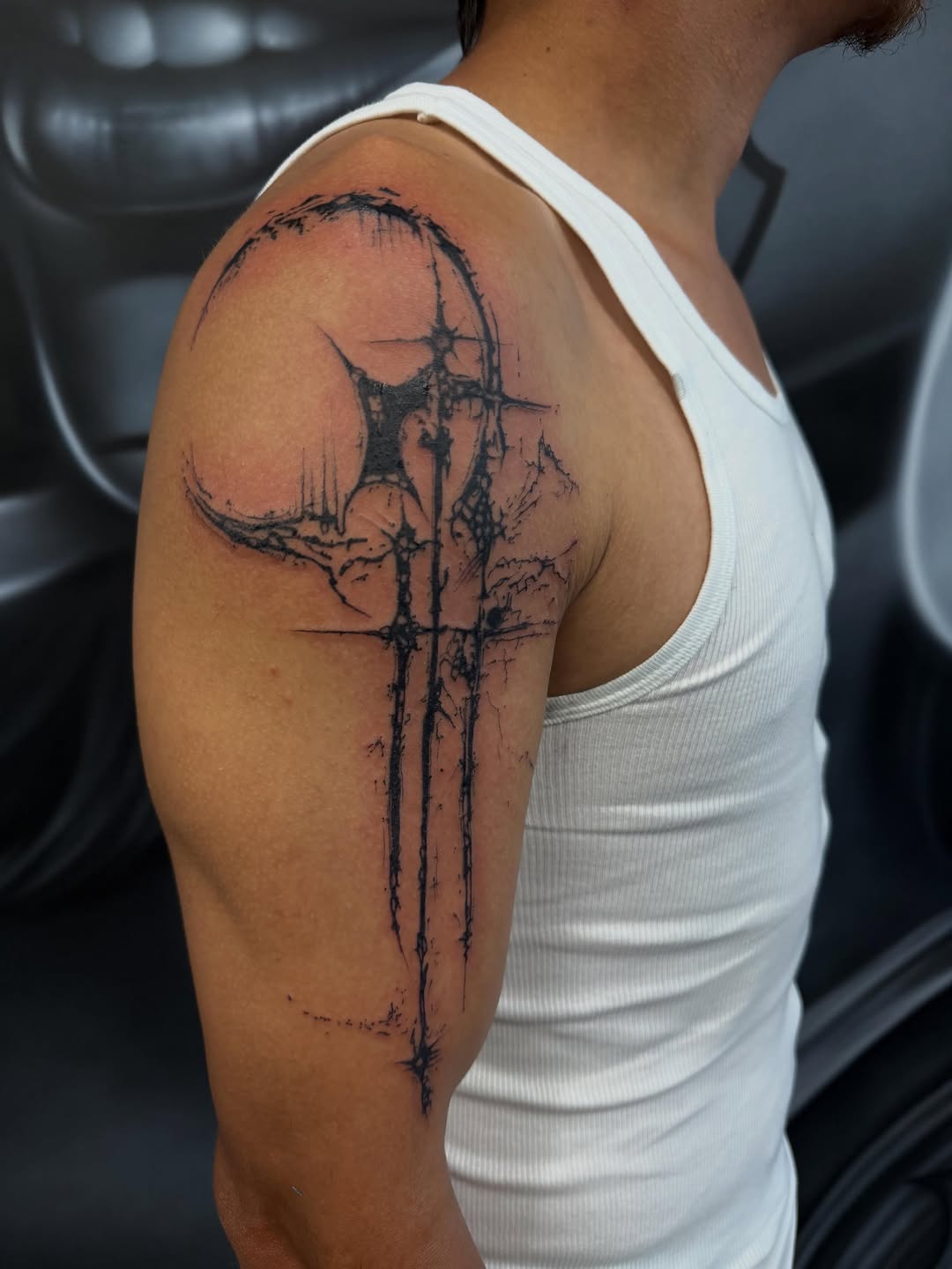 Tattoo by @bonnie_tatt2oos โ blackwork, trash_polka