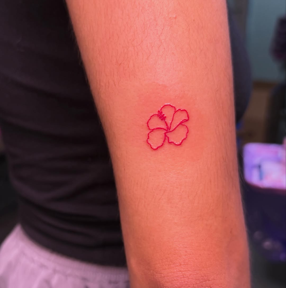 Tattoo by @lea_tattooine — fine_line