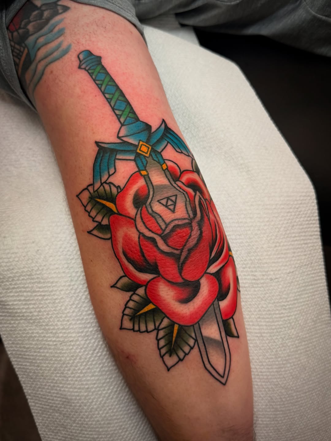 Tattoo by @daveoztattoo — american_traditional, illustrative