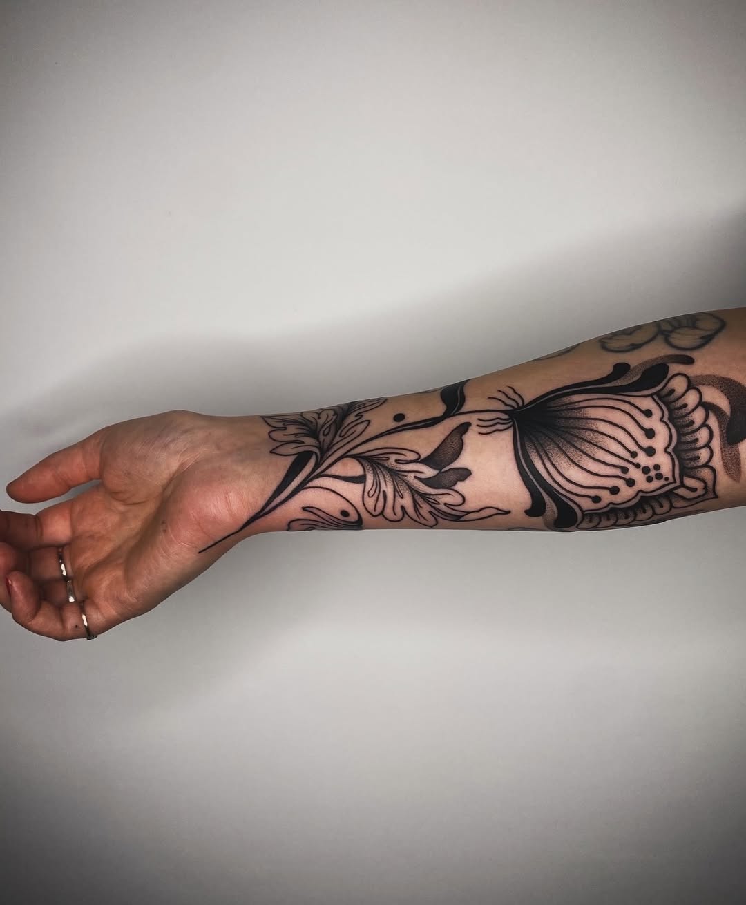 Tattoo by @bimtxtt — fine_line, black_and_grey