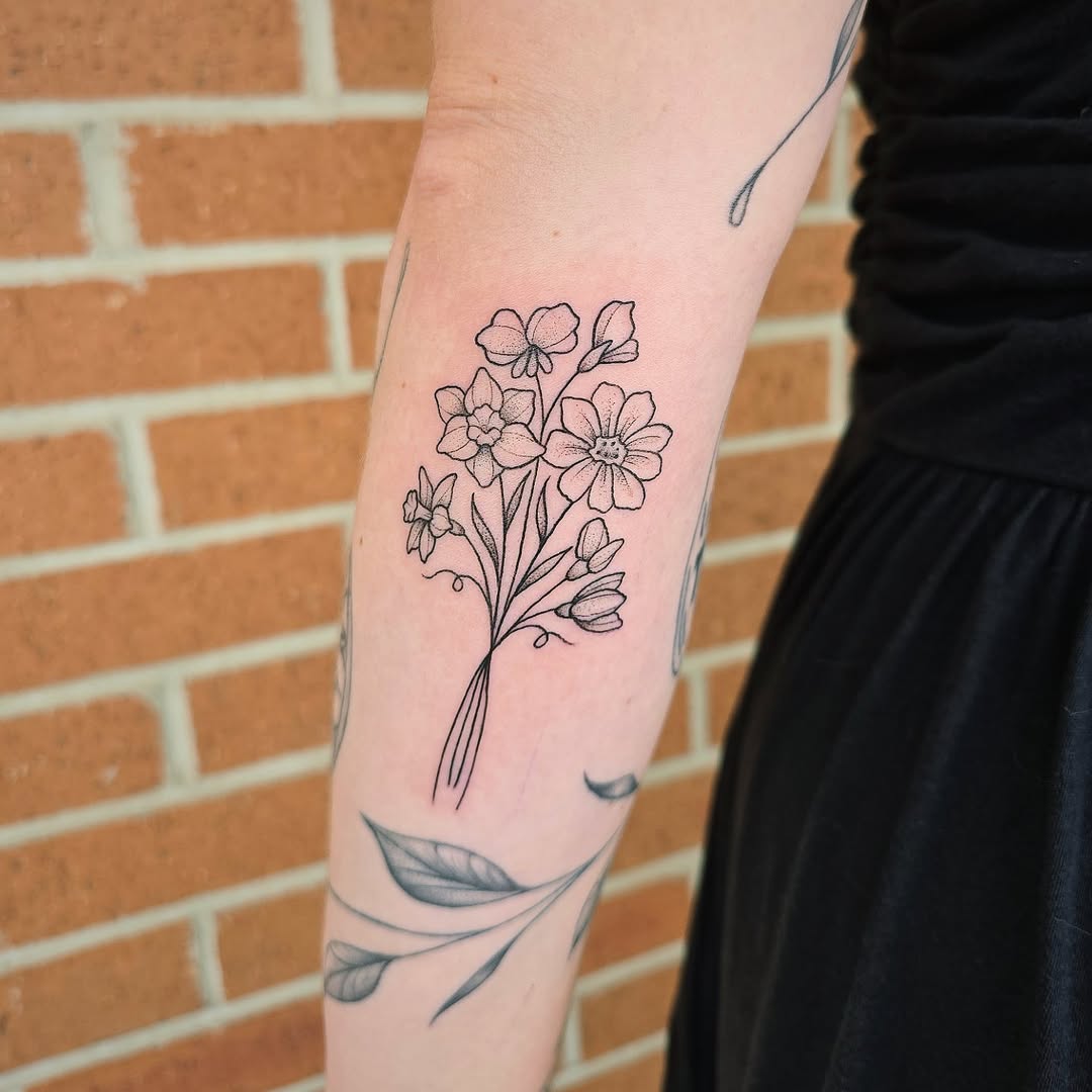 Tattoo by @molly.tattoos — fine_line