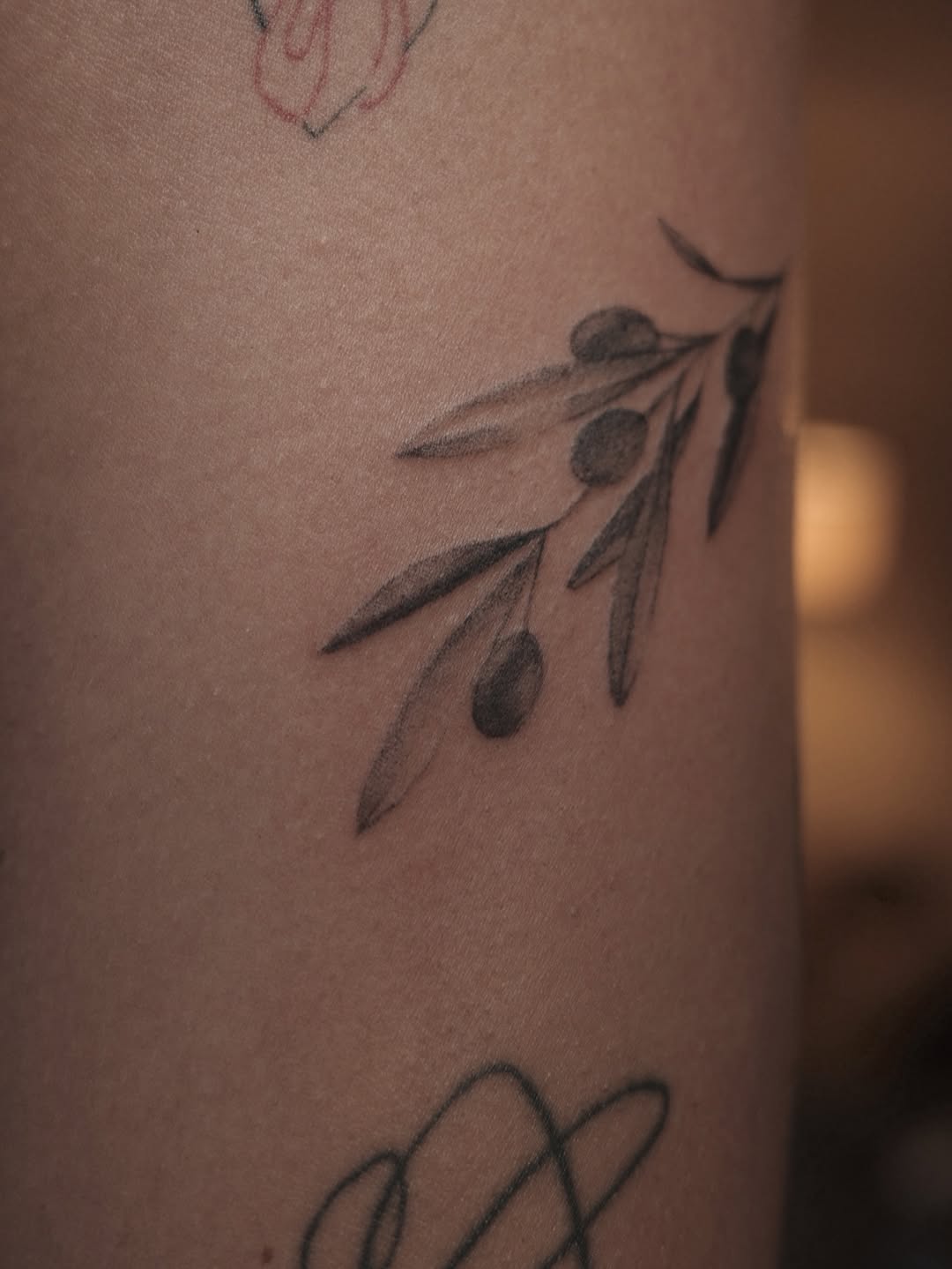 Tattoo by @tatmekb — fine_line