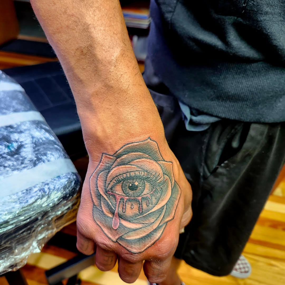 Tattoo by @rockinr33d.tattoos — black_and_grey, illustrative