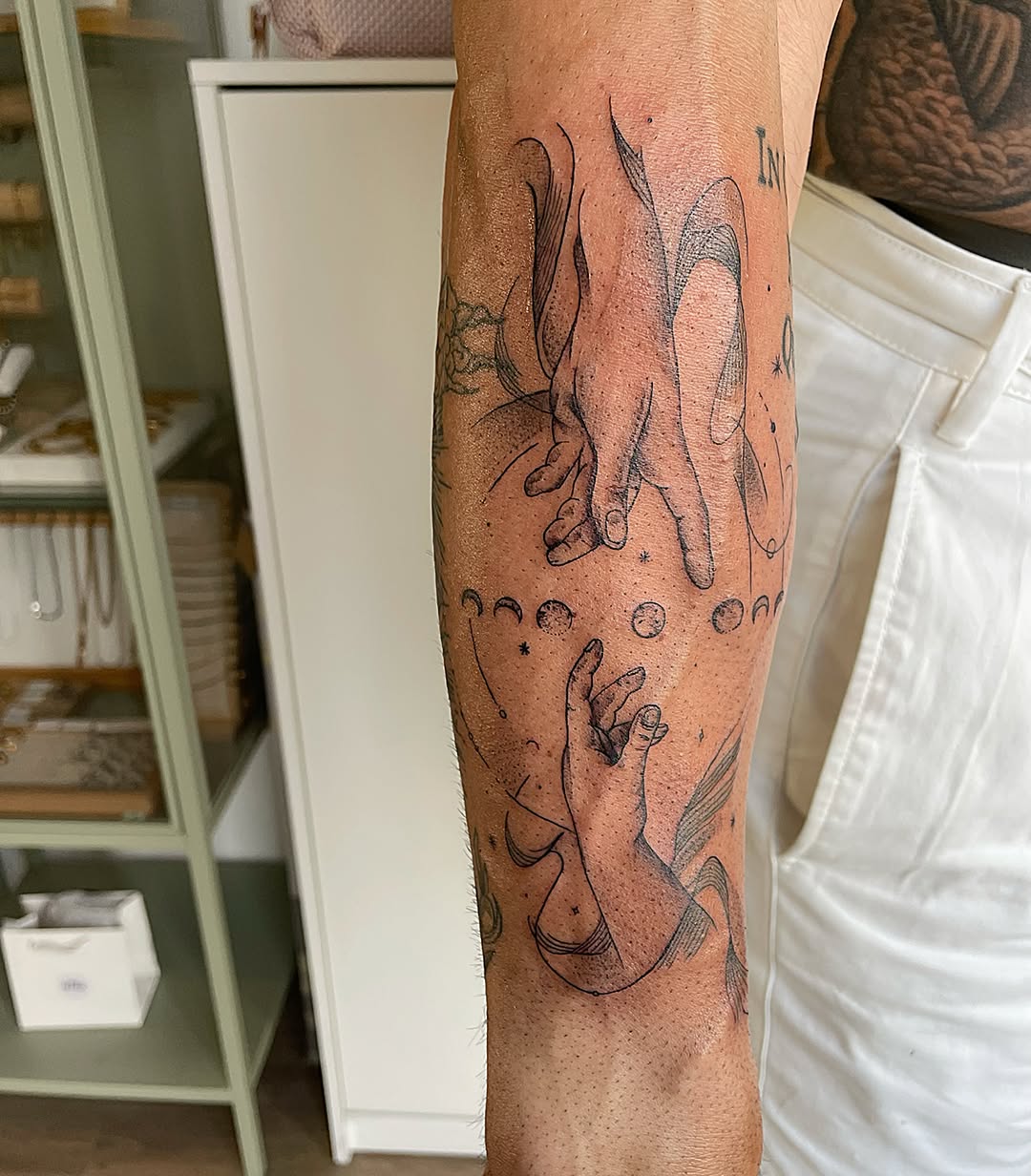 Tattoo by @mimz_studio — fine_line, illustrative