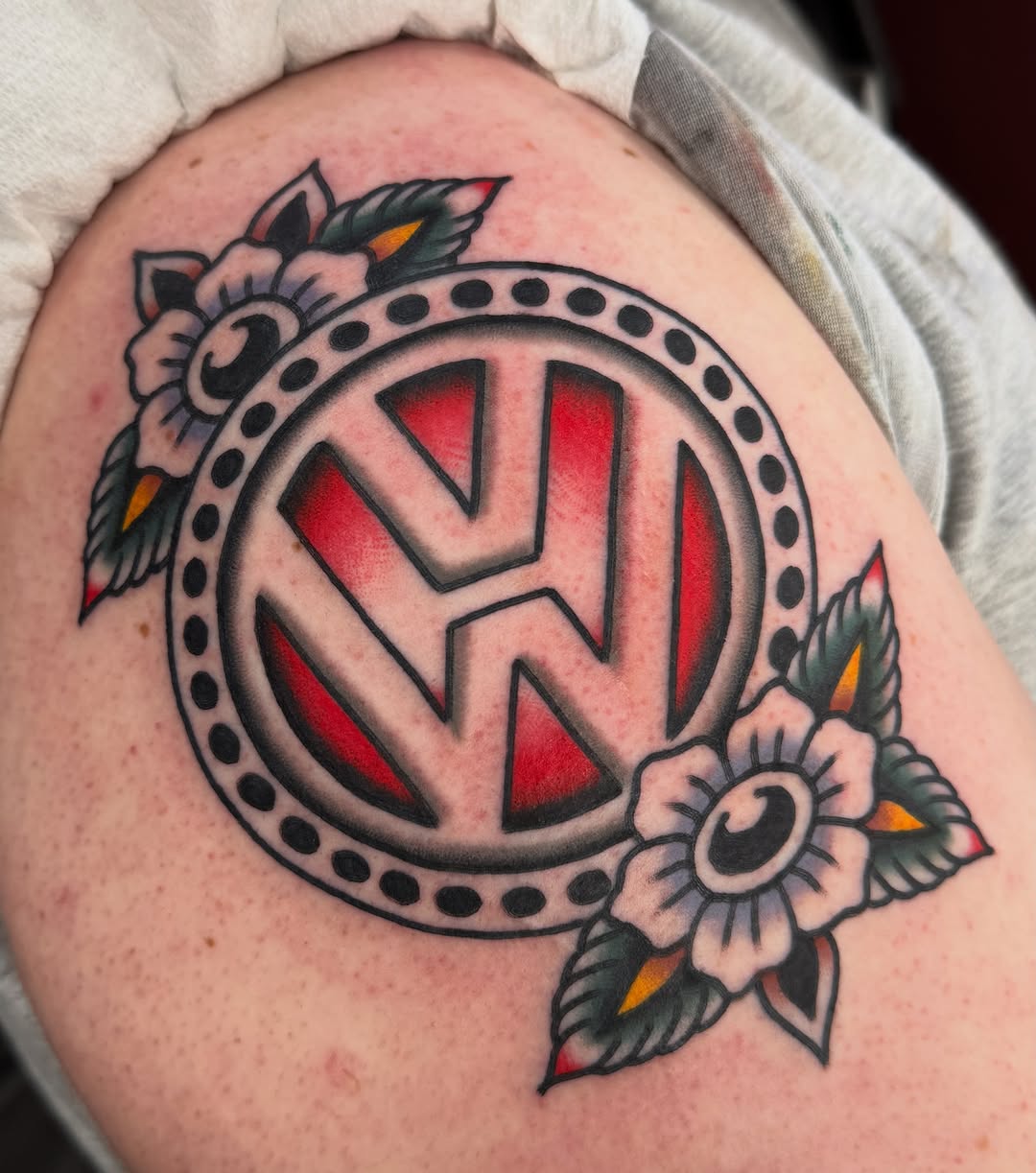 Tattoo by @joeyxtattoo — american_traditional