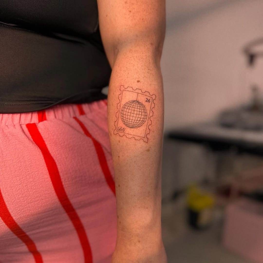 Tattoo by @ellie_tatts β fine_line