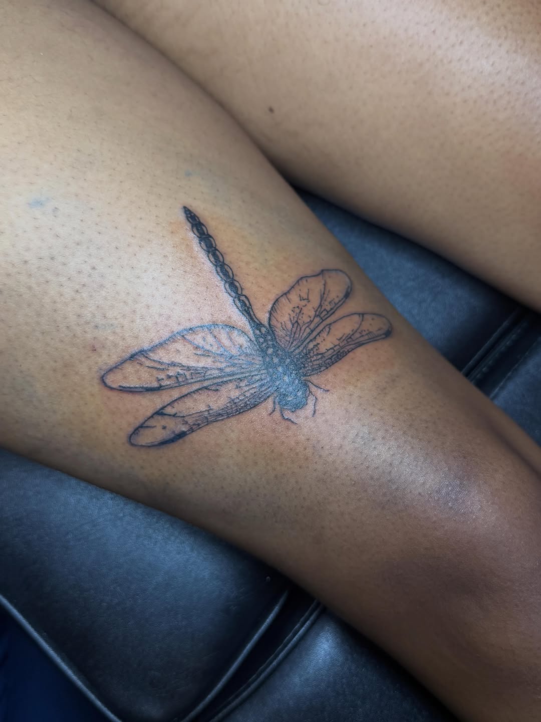 Tattoo by @tatssbydess — fine_line, illustrative