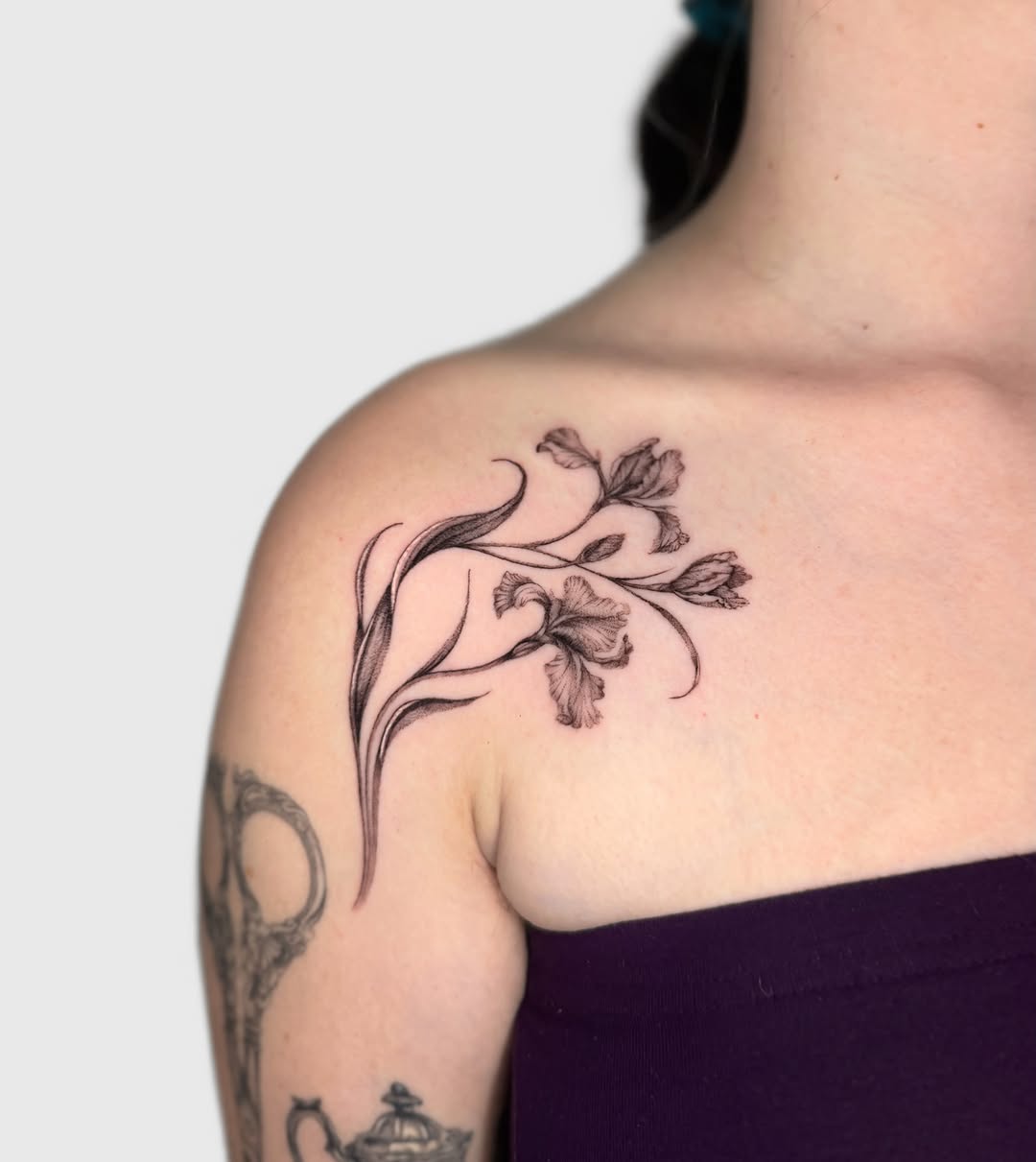 Tattoo by @nickyrose.tattoos โ fine_line, illustrative