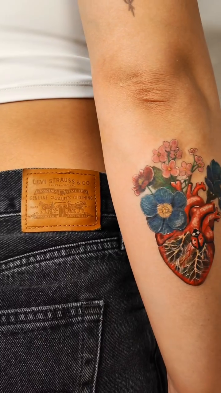 Tattoo by @alexprequel_tattooartist — realism