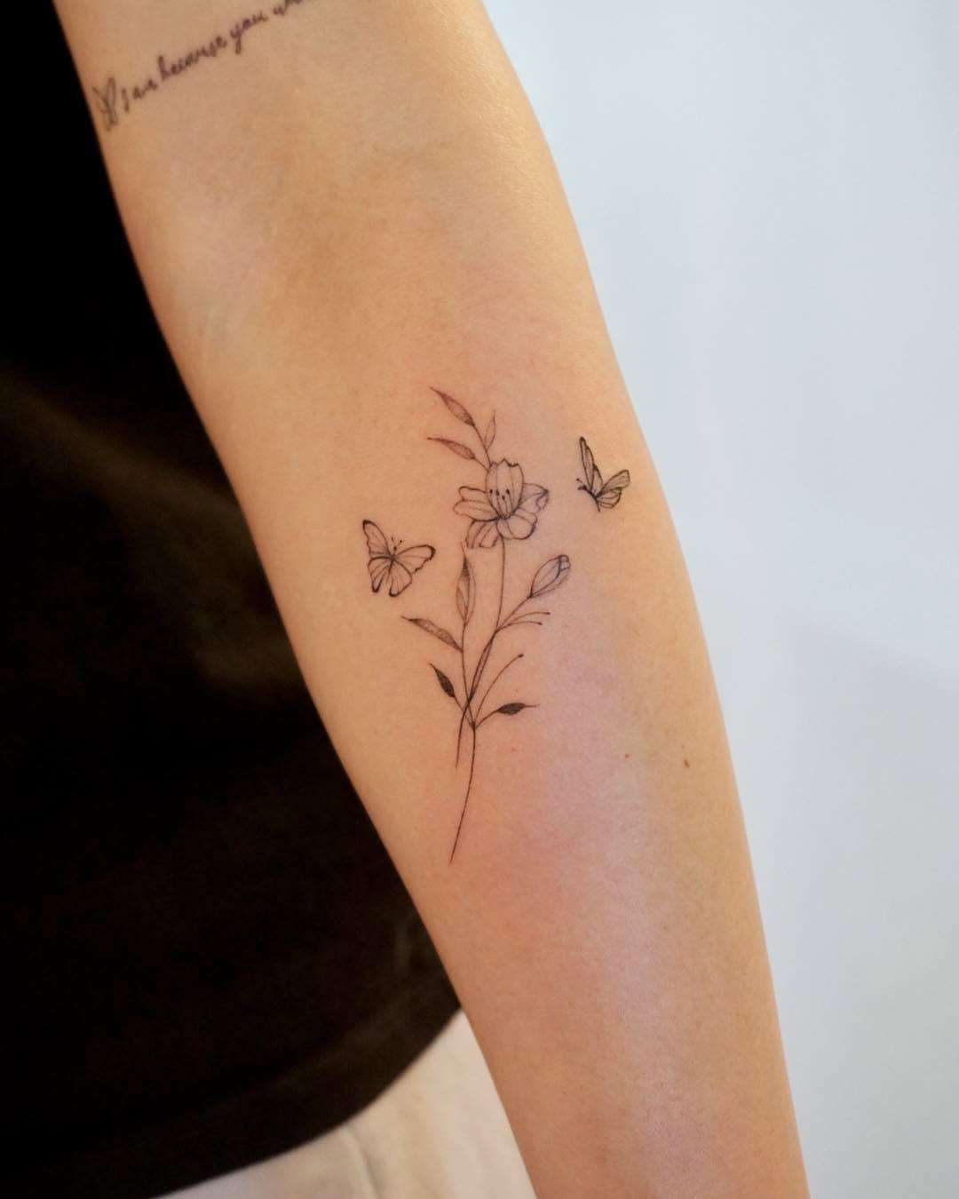 Tattoo by @yuri_tattooer — fine_line