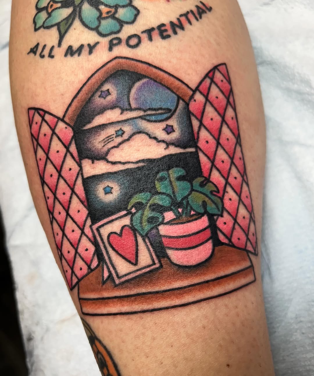 Tattoo by @missfinetattoo — american_traditional