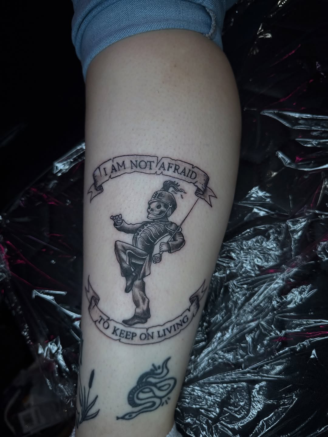 Tattoo by @honeyssweettattoos β black_and_grey