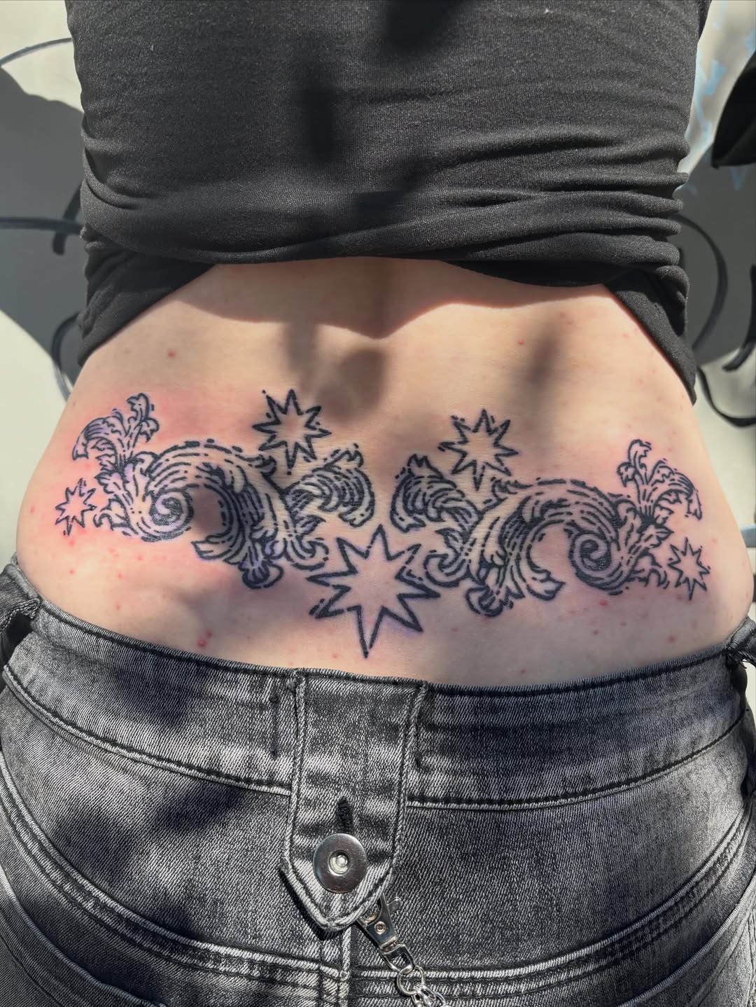 Tattoo by @l00se_needlez โ black_and_grey
