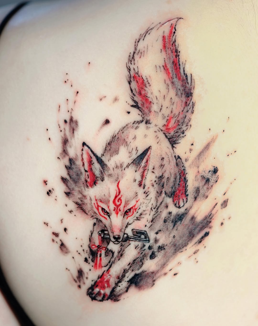 Tattoo by @6cm.tattoo — illustrative, dotwork