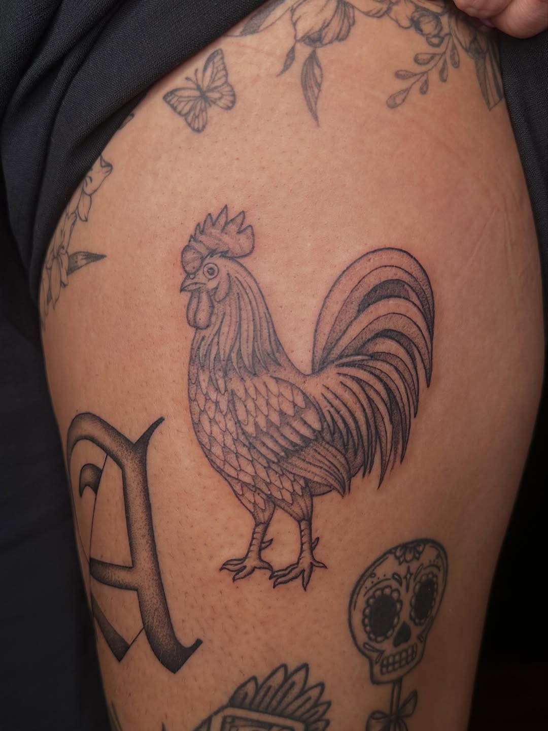 Tattoo by @lady.ames — black_and_grey, fine_line