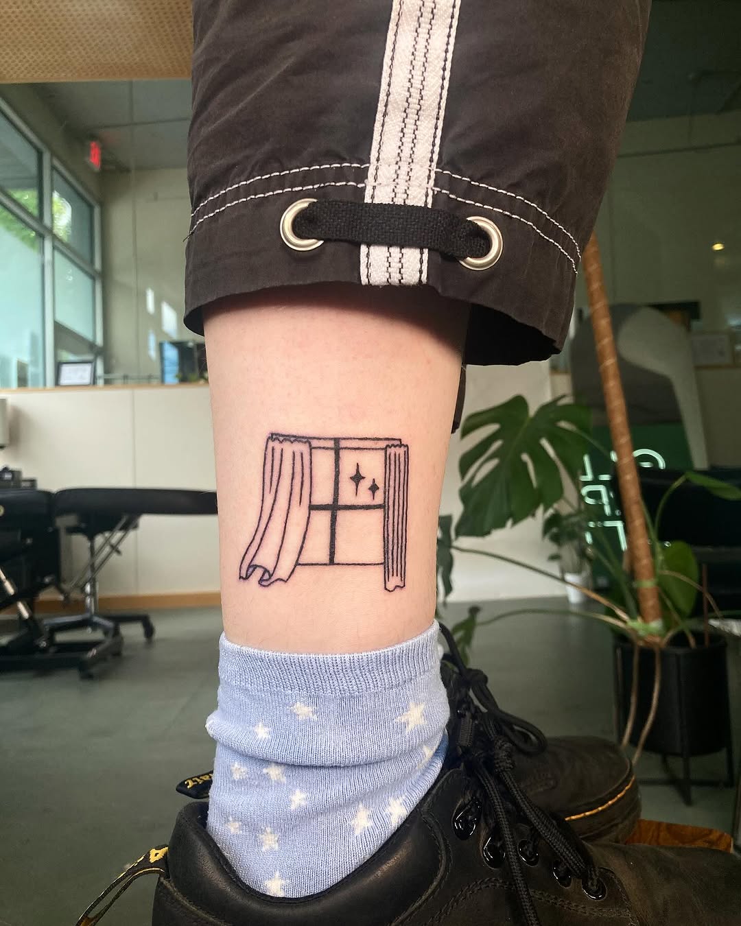 Tattoo by @clownstoothh — minimalist