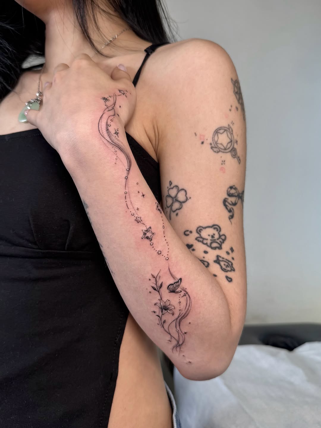 Tattoo by @stellartattooo โ fine_line