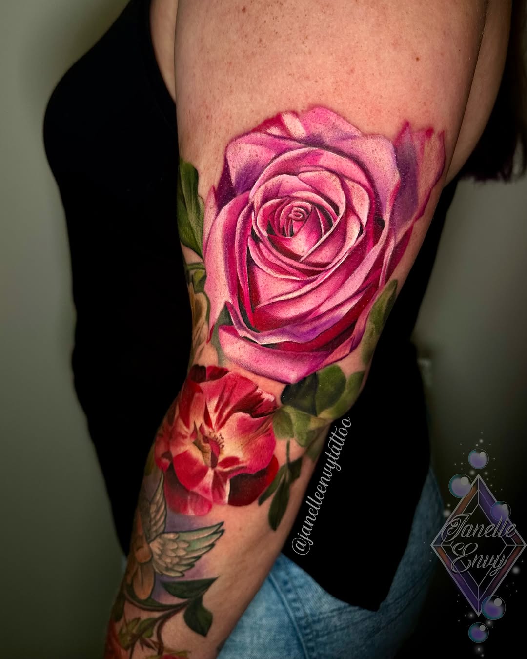 Tattoo by @janelleenvytattoo โ realism, color
