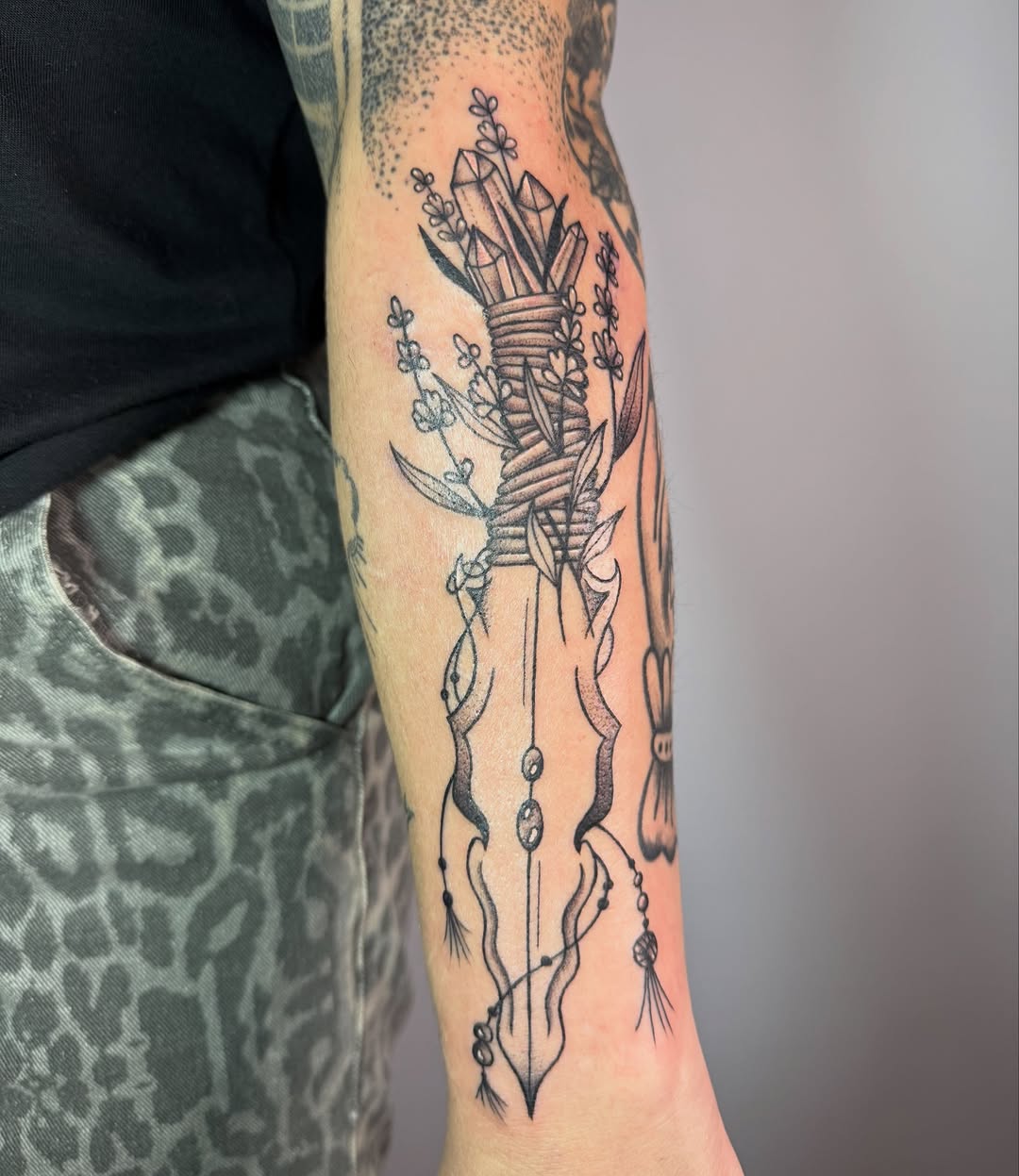 Tattoo by @jenpokes β blackwork
