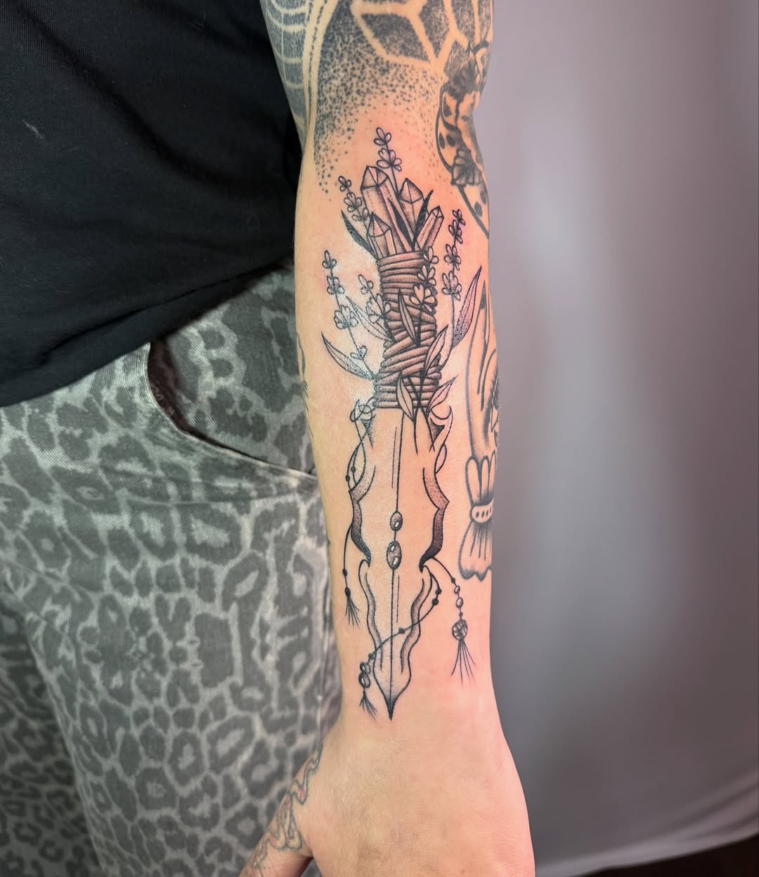 Tattoo by @jenpokes β blackwork