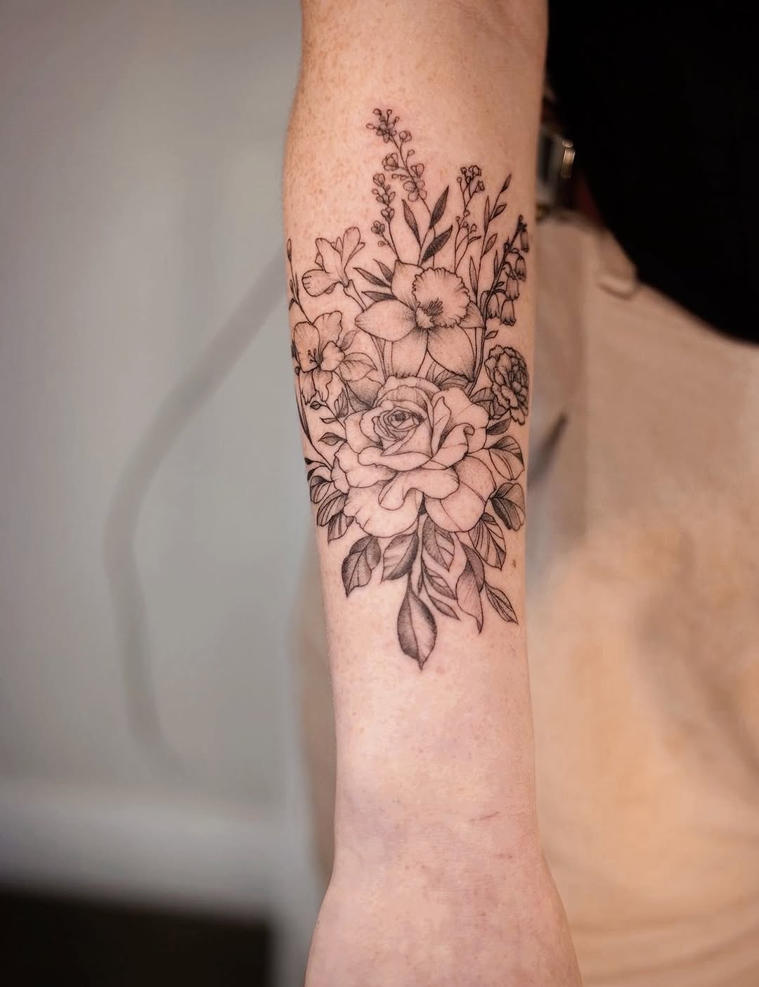 Tattoo by @jamywinters_ink_nails — fine_line