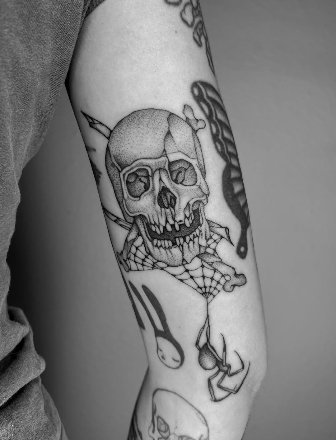 Tattoo by @derosario__ — dotwork, black_and_grey