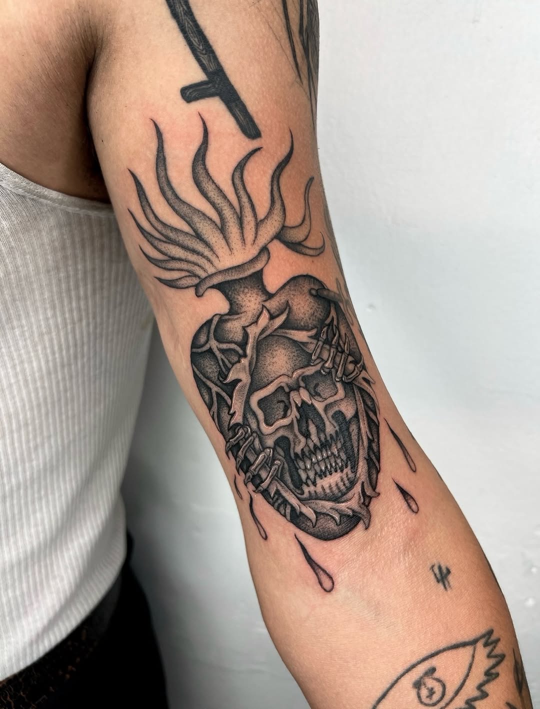 Tattoo by @derosario__ — black_and_grey, dark_realism