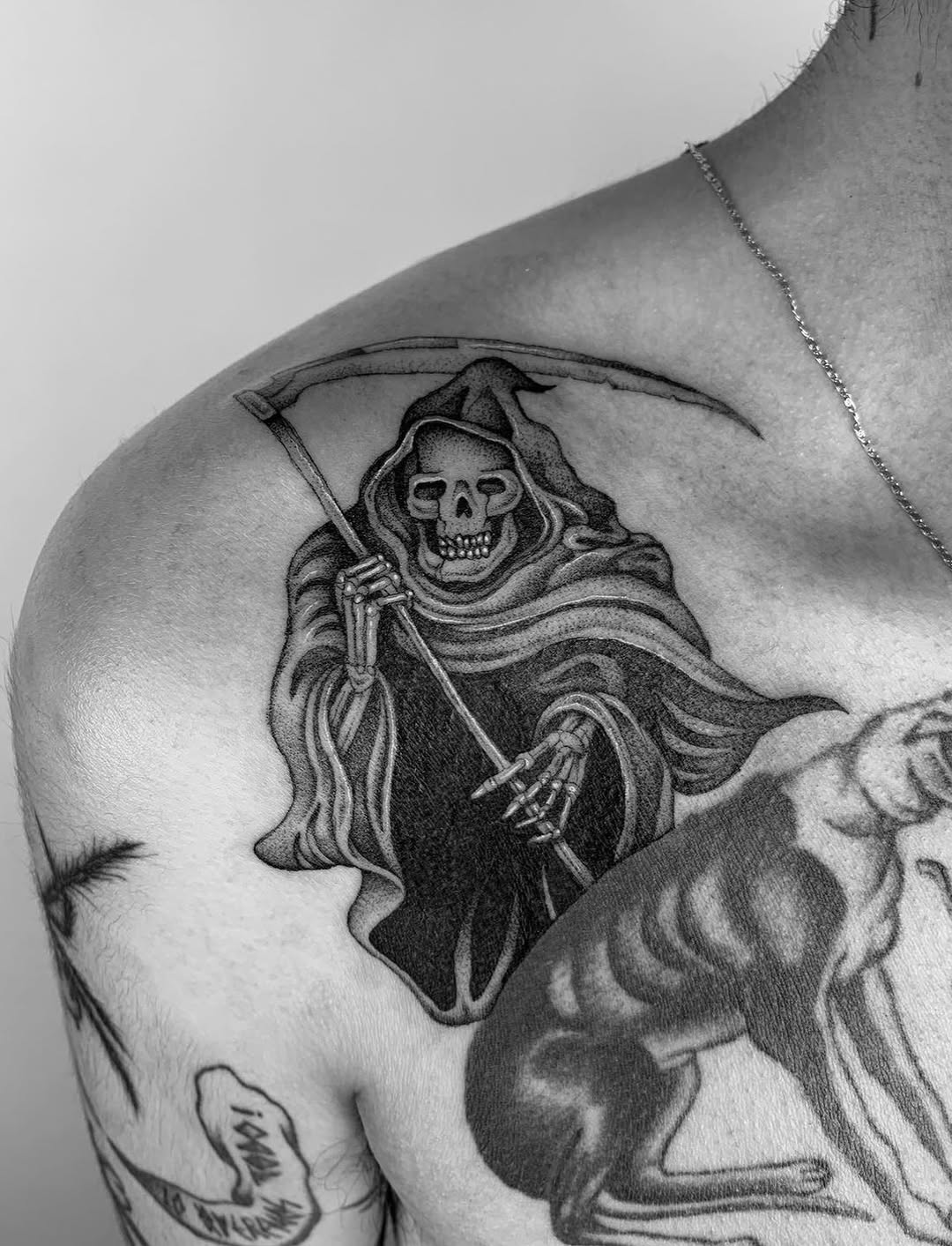 Tattoo by @derosario__ — black_and_grey, dotwork
