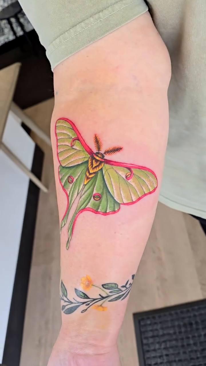 Tattoo by @emilylouisetattoos — realism, fine_line