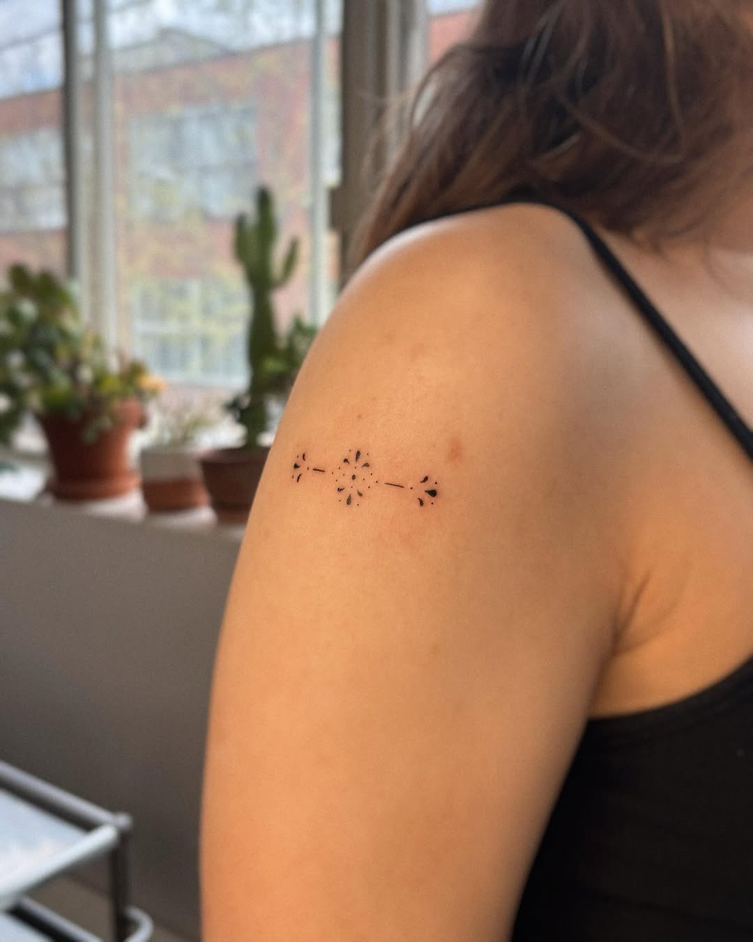 Tattoo by @rouupillon — fine_line, minimalist