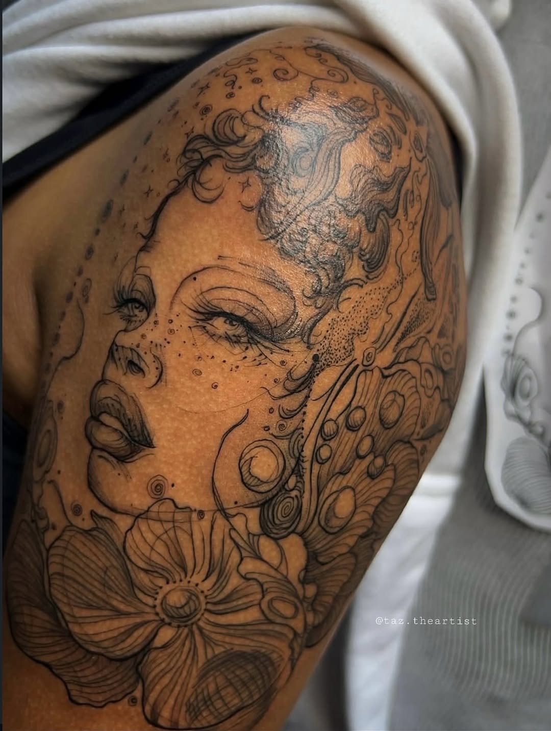 Tattoo by @taztheartist.tattoos โ fine_line