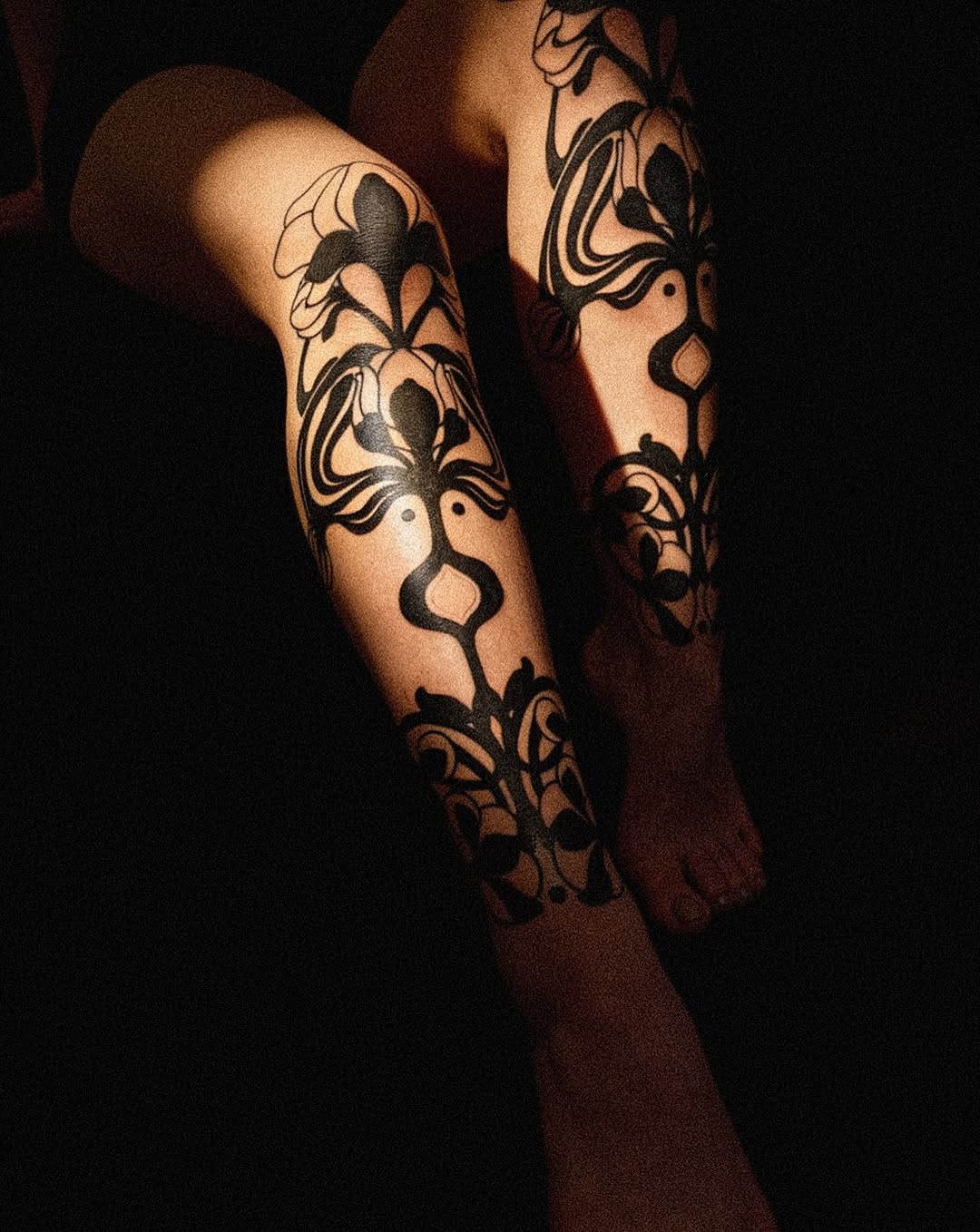 Tattoo by @danielsbauti โ blackwork, ornamental