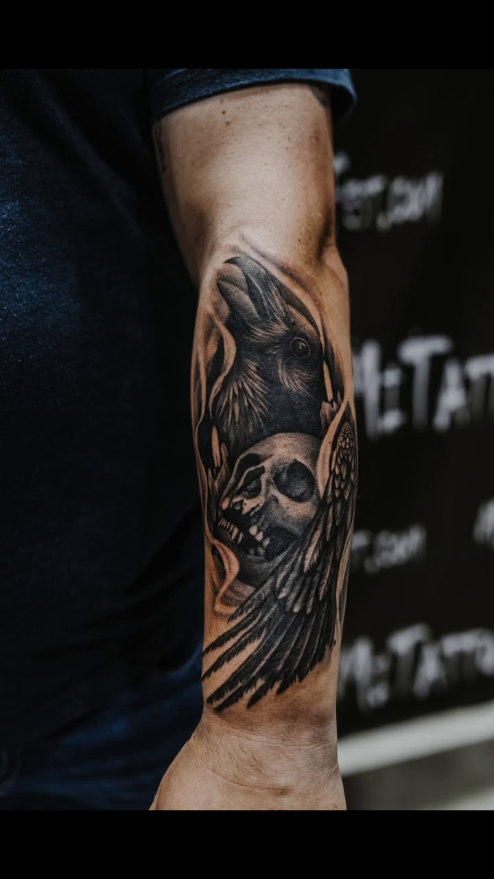Tattoo by @vanessa.kendyll — black_and_grey, realism