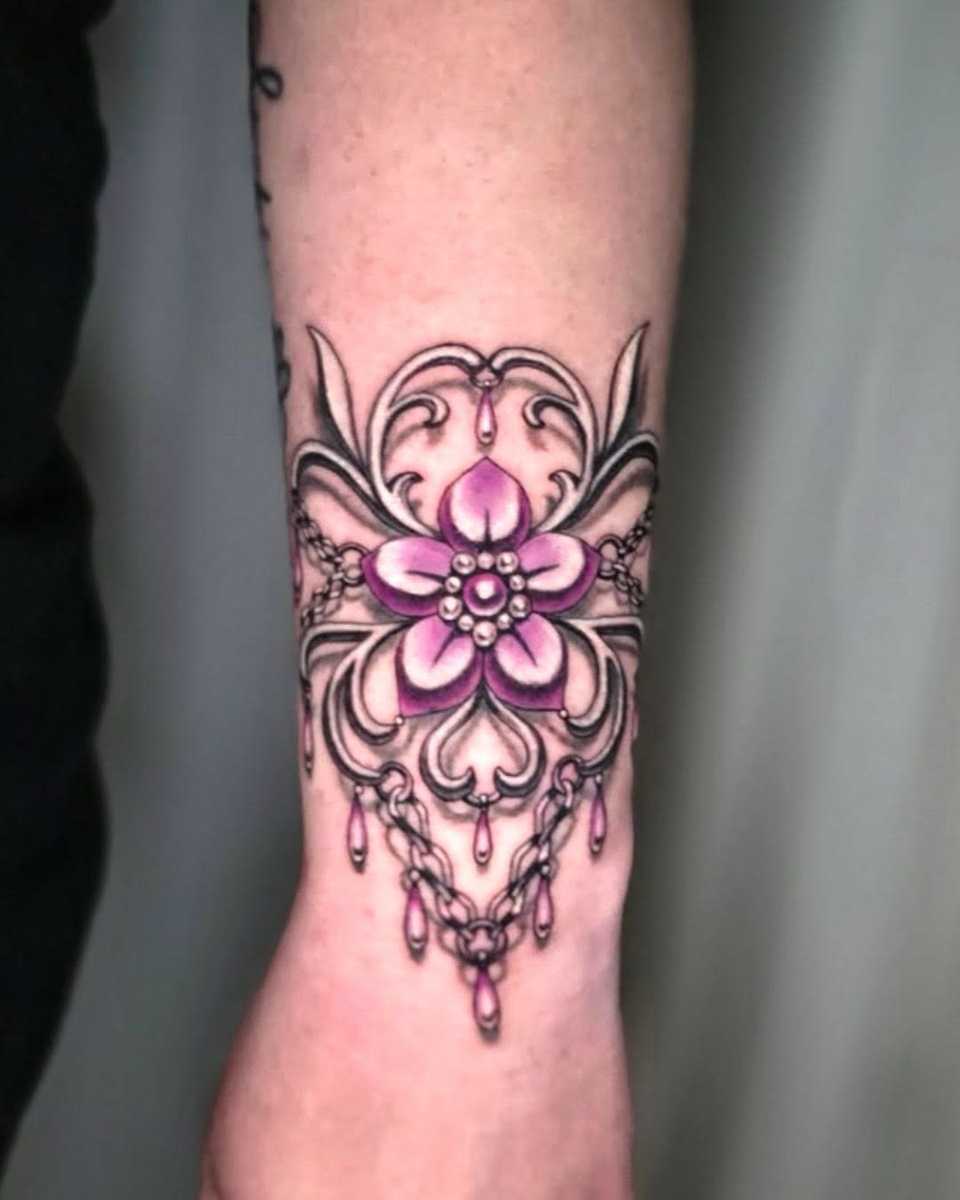 Tattoo by @aprilhightattoo — ornamental, fine_line