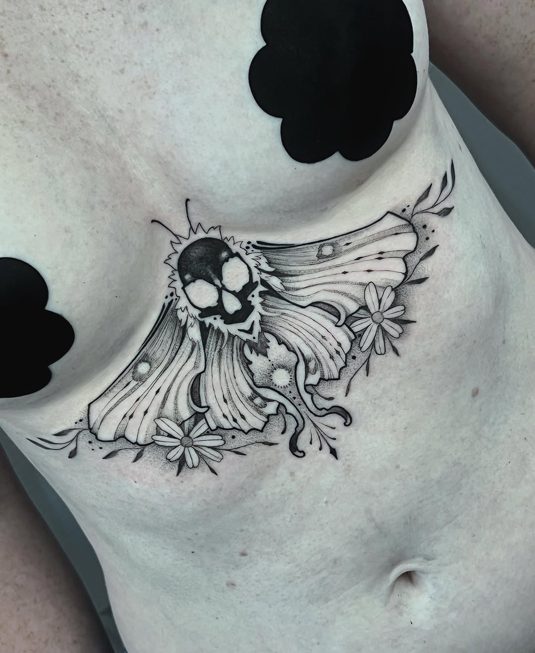 Tattoo by @annawolfftattoos — black_and_grey, illustrative