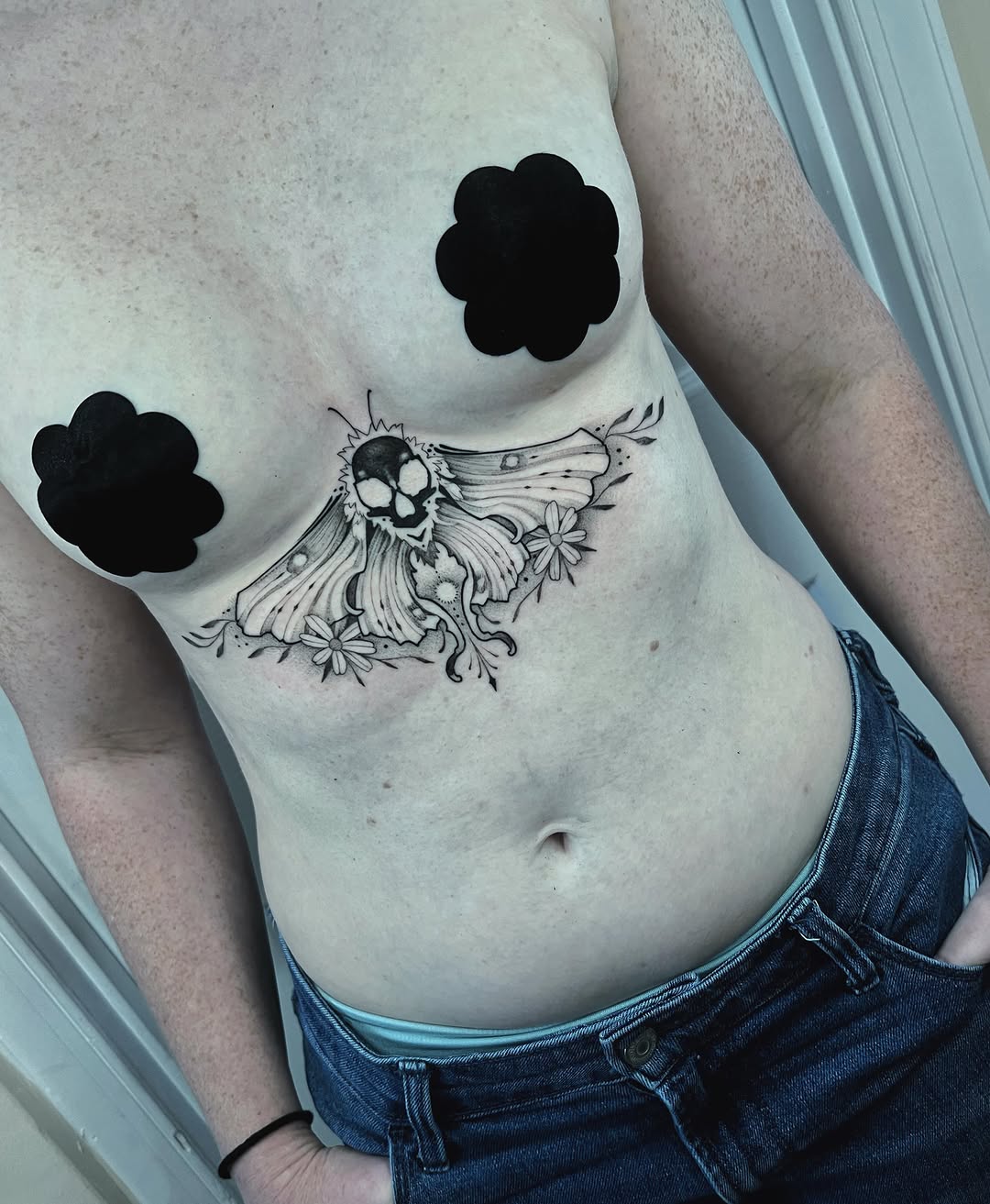 Tattoo by @annawolfftattoos — black_and_grey, fine_line