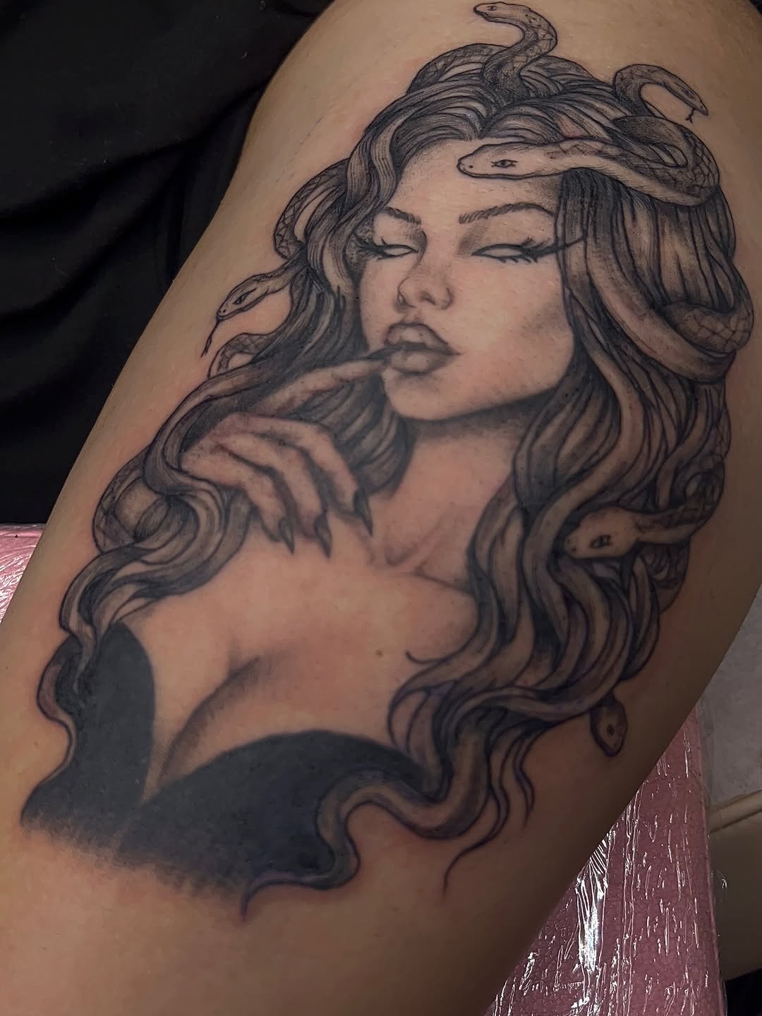 Tattoo by @xlynaeink โ black_and_grey, realism