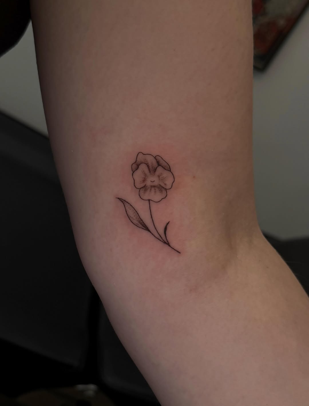 Tattoo by @figsandfossils — fine_line