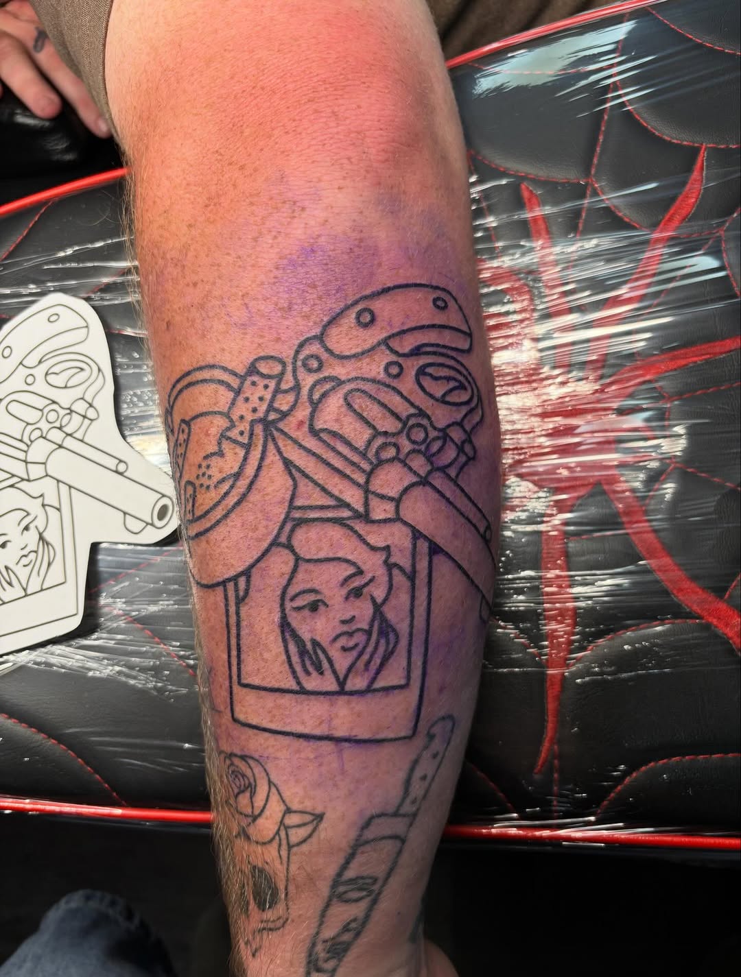 Tattoo by @gingertattts — blackwork