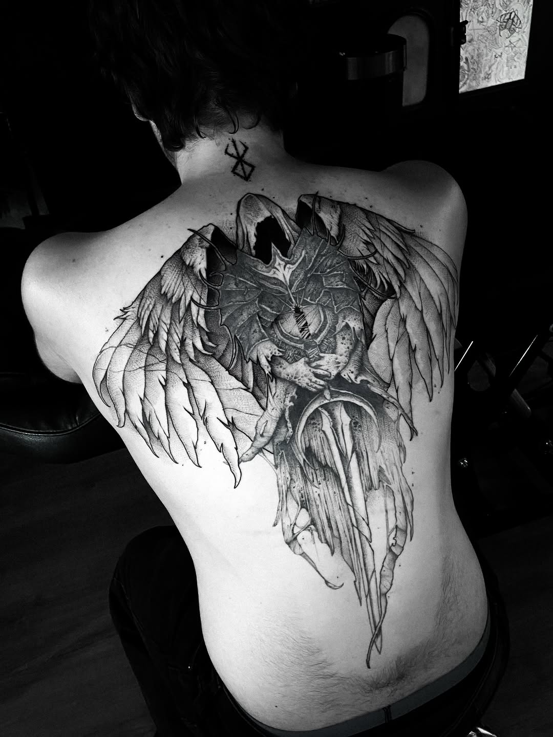 Tattoo by @bunche_tattoo โ black_and_grey, dark_realism
