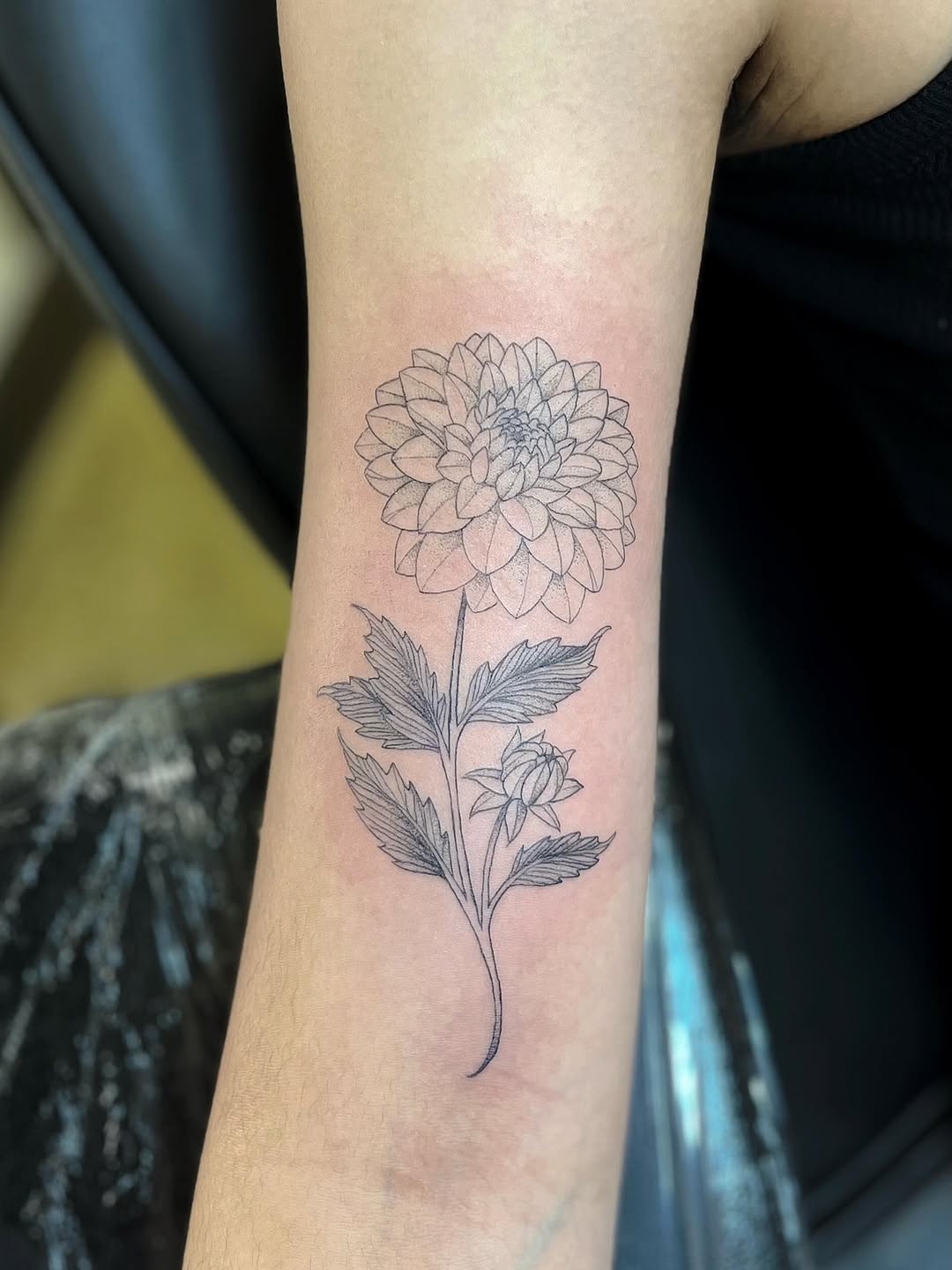 Tattoo by @mewekes β fine_line