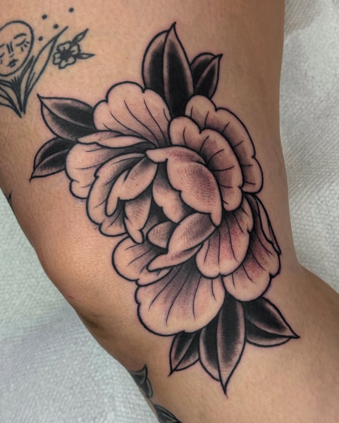 Tattoo by @bregrovertattoo โ american_traditional, black_and_grey