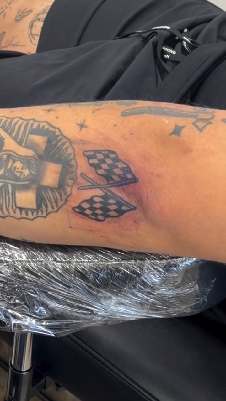 Tattoo by @christtelleink β black_and_grey