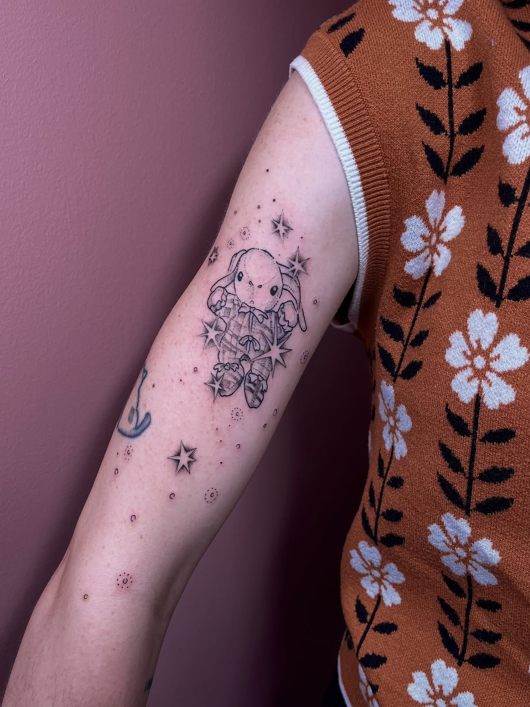 Tattoo by @allykat_tatts — illustrative, fine_line