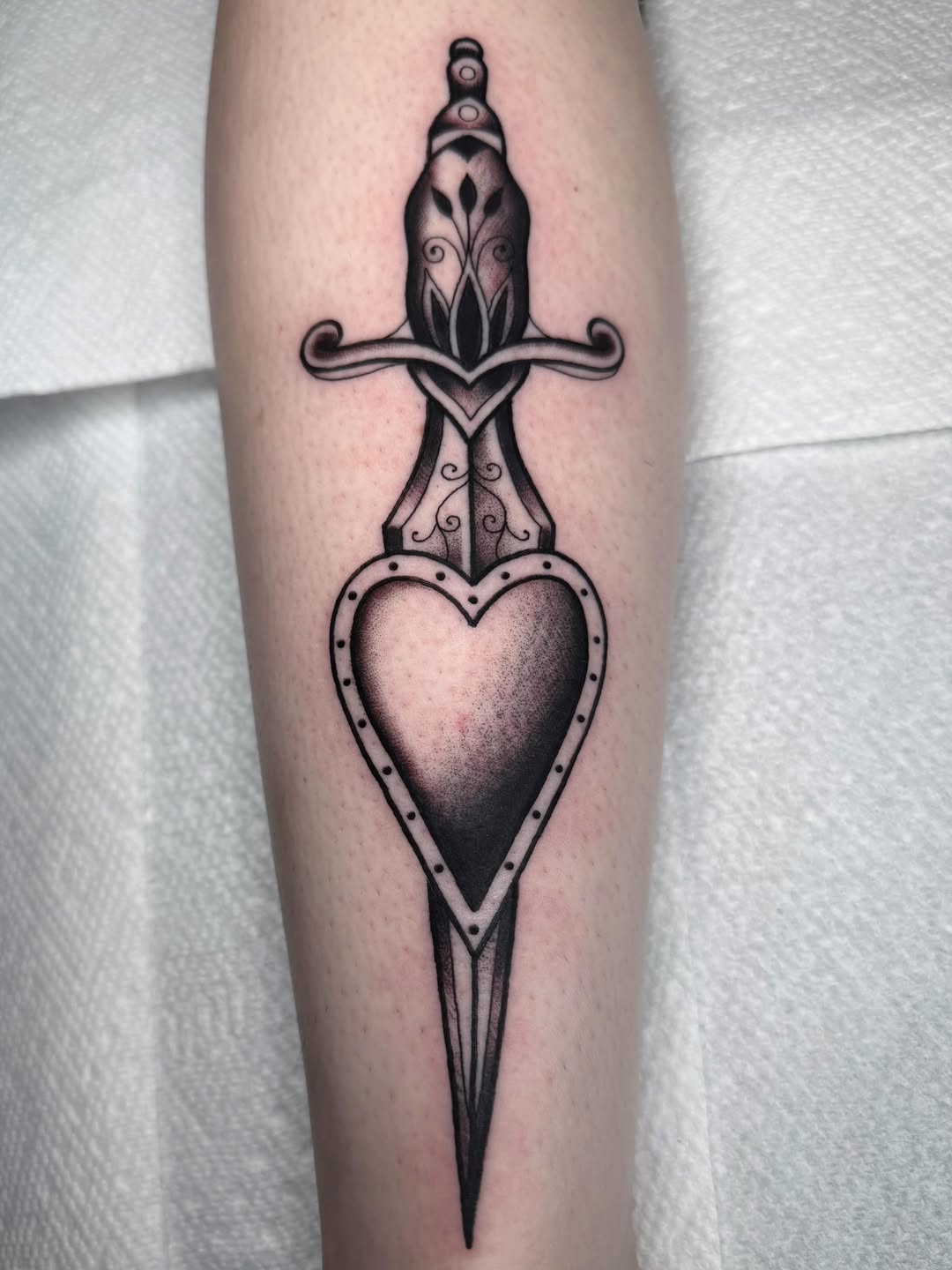 Tattoo by @daniwilliamstattoo — american_traditional, black_and_grey