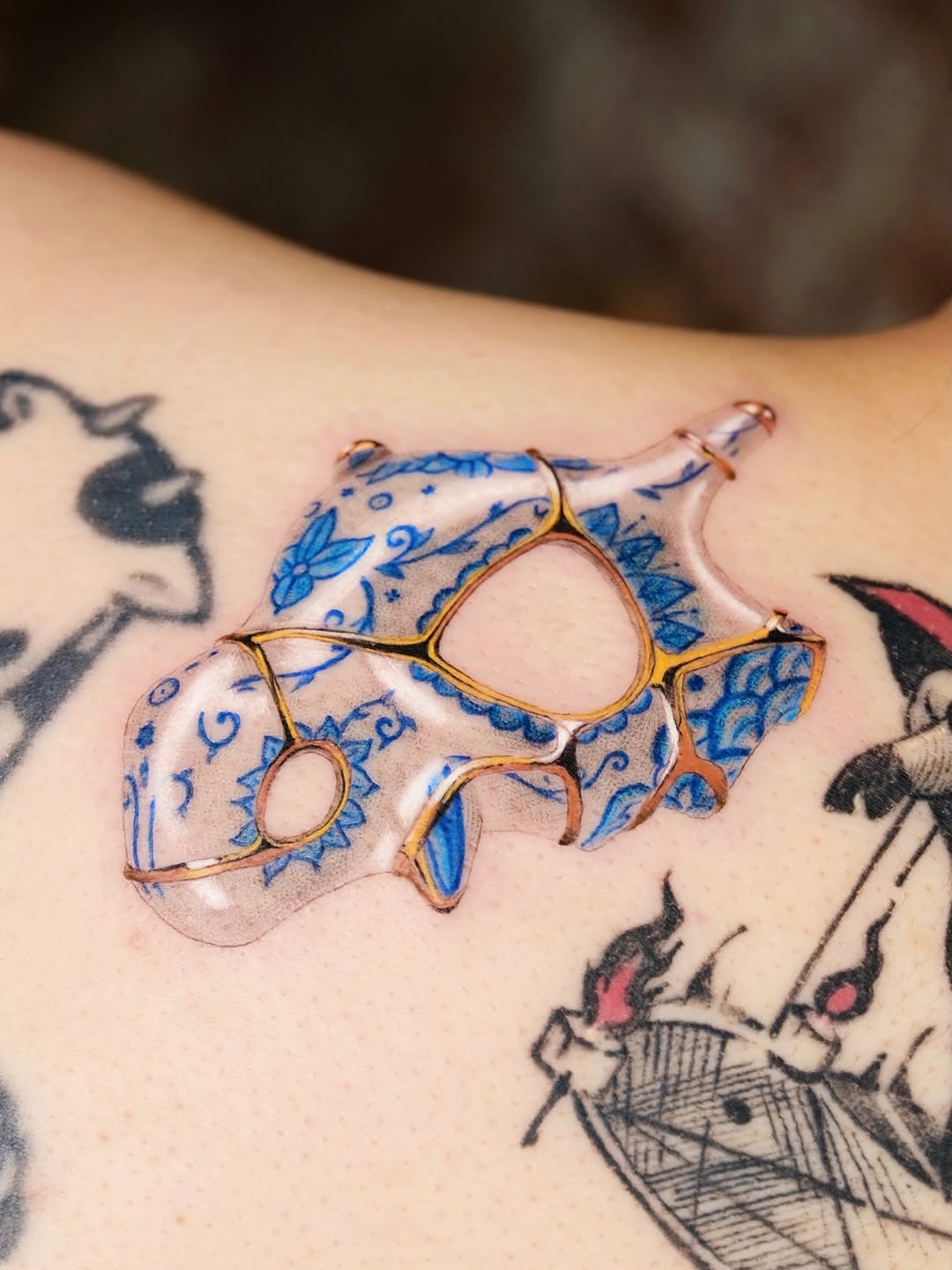 Tattoo by @tattooer.ari โ illustrative, ornamental